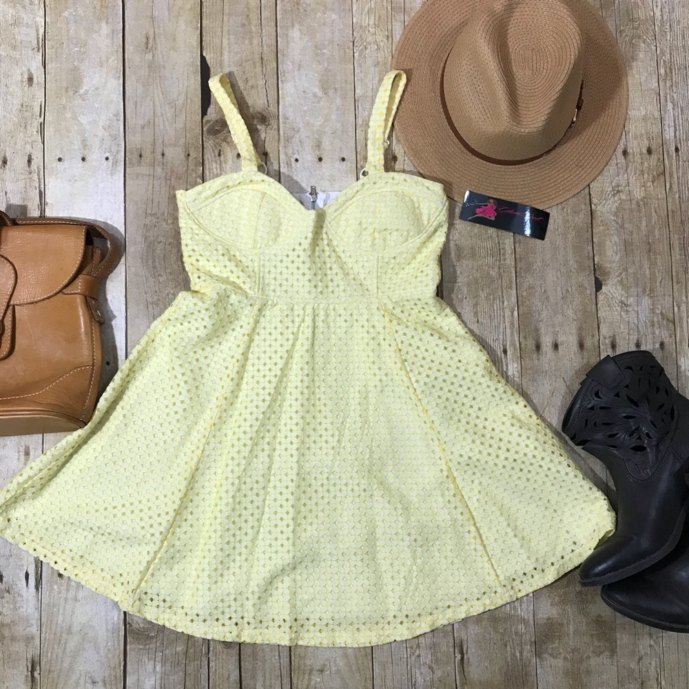 Lace mini Dress